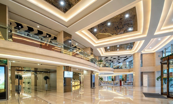 Jinqiao Hotel | Regal Jinfeng Hotel