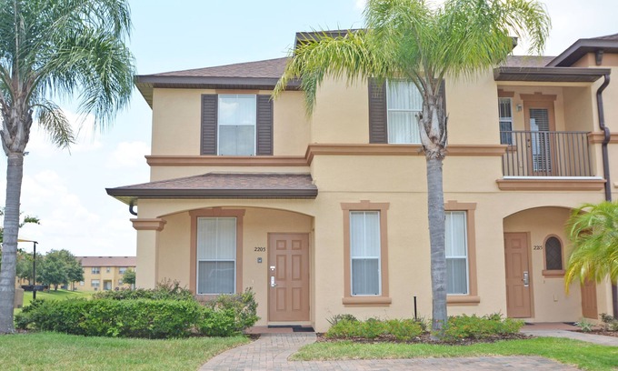 Wellington House | Regal Palms Resort Communal Pool, Arcade, Fitness Center & Tennis