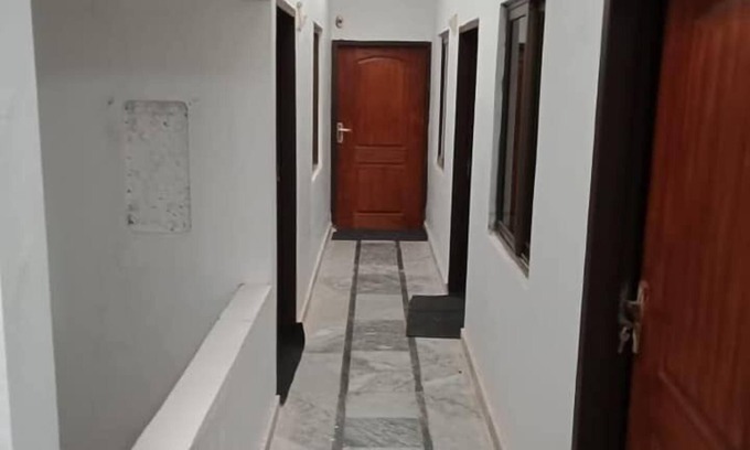 Mall Road Hotel | Regale Internet Inn