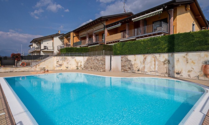 Lazise Apartment | Regarda - "Costa del Sole" with swimming pool and terrace