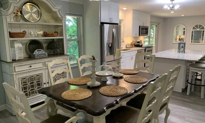Oak Point House | Regatta Retreat