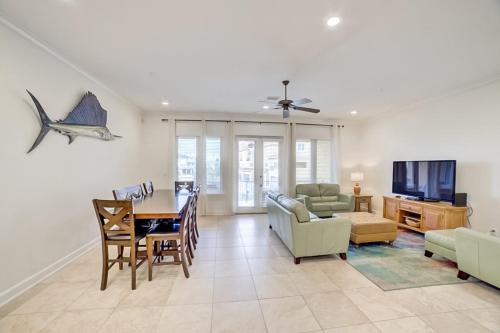 Villa Segunda Apartment | Regency Cabanas H4