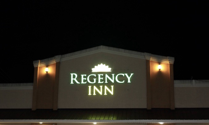 Rolla Hotel | Regency Inn