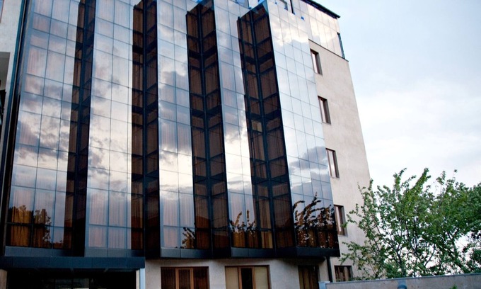 Nork-Marash Hotel | Regineh Hotel