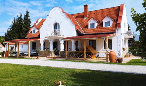 Balatongyorok House | ReGoRi Ház