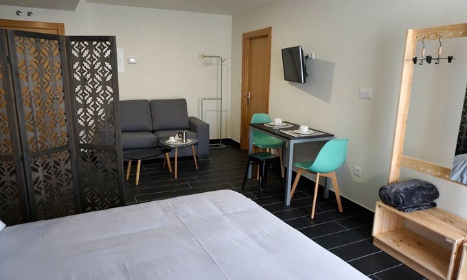 Mondonedo House | REHABILITATED BUILDING: Luxury building in the heart of the city.