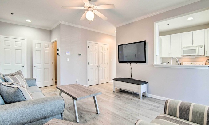 Rehoboth Beach Condo | Rehoboth Beach Condo w/Patio: 5 Mi to Ocean!