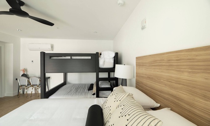 Rehoboth Beach Hotel | Rehoboth Beach Getaway with Free Parking | Minutes to Rehoboth Beach Boardwalk