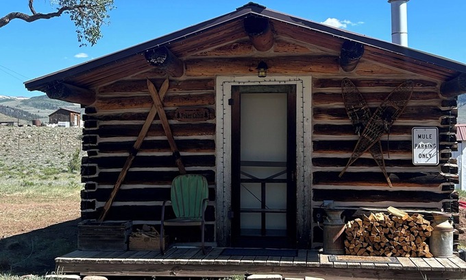 Creede Cabin | Rel Rio Rentals