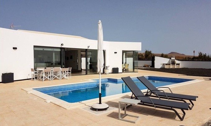 La Oliva House | Relaxed holidays between nature and sport