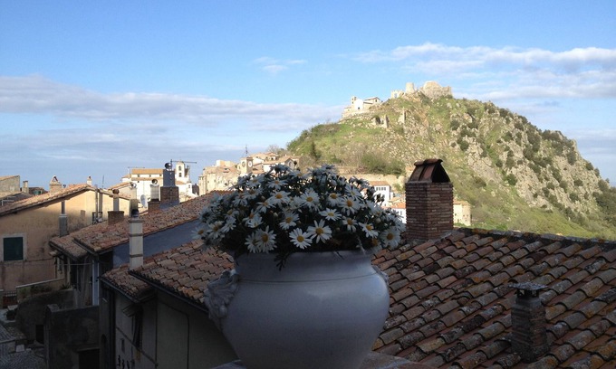 Tolfa House | Relais and charm two steps from Rome