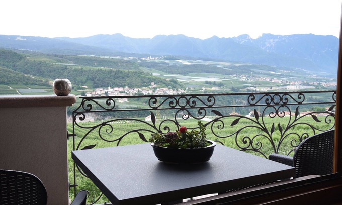 Tassullo Bed & Breakfast | Relais Villa Quercia