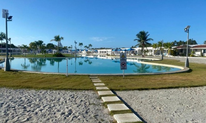 Las Guias Oriente House | Relajante villa cerca de la playa