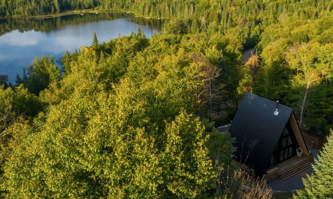 St-Adolphe-d'Howard Ski Chalet | Relax and Unwind at Chalet A