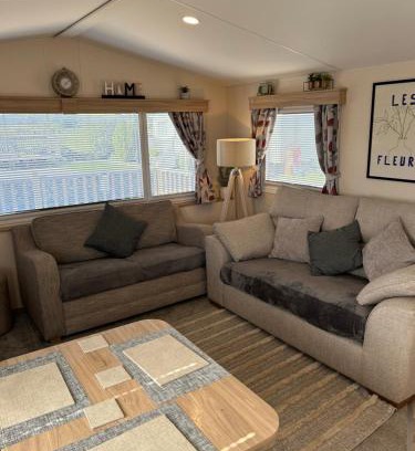 Crowle House | Relax and chill