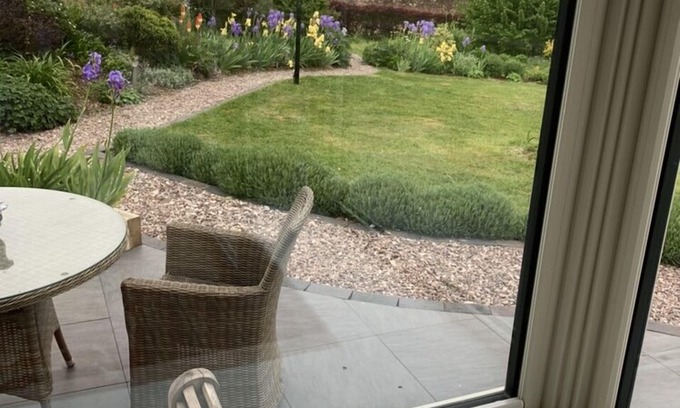 Birlingham Cottage | RELAX and ENJOY this unique village. No traffic yet central location.