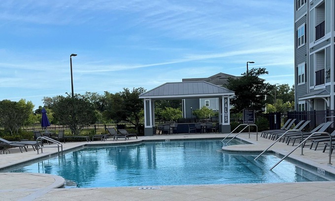 Riverview Condo | Relax and enjoy your stay in the lap of luxury. Home of the sunshine state.