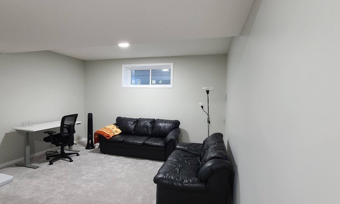 Airdrie House | Relax and Rejuvenate!