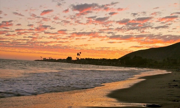 Faria Beach House | Relax and Renew in our Oceanfront Home