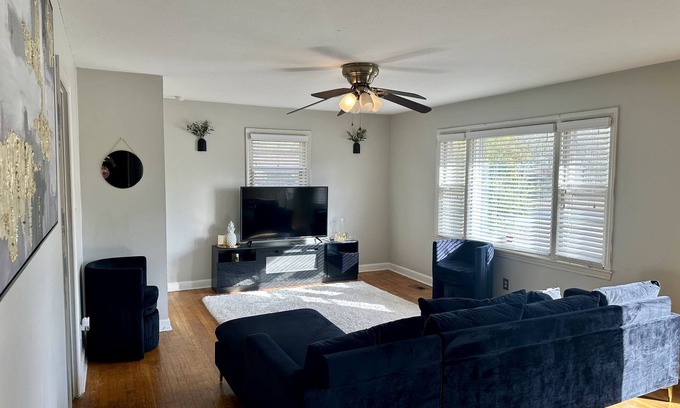 Fayetteville House | Relax at Cozy Gem