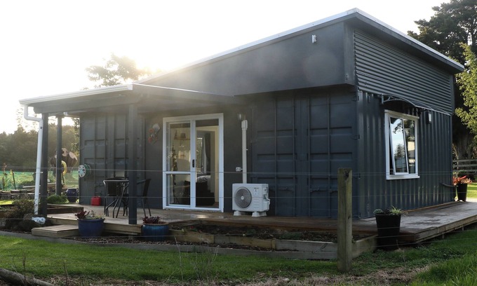 Taheke Cabin | Relax at this comfortable rural 1 bedroom property