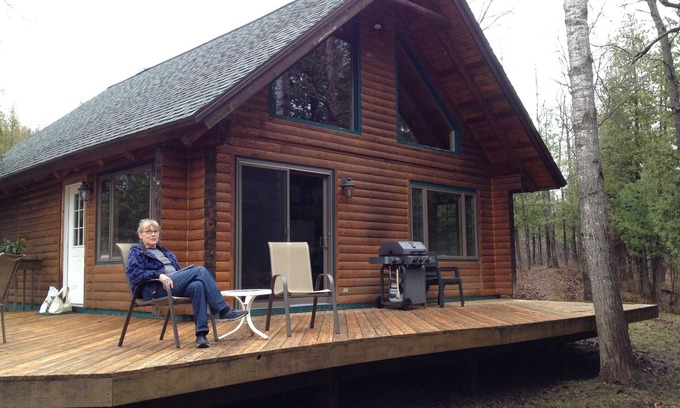 Beulah Cabin | Relax Directly On The Crystal Clear Platte River!