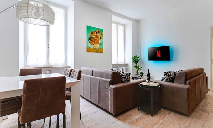 Old Town Apartment | [RELAX] Historic downtown + 3 bedrooms + free Netflix