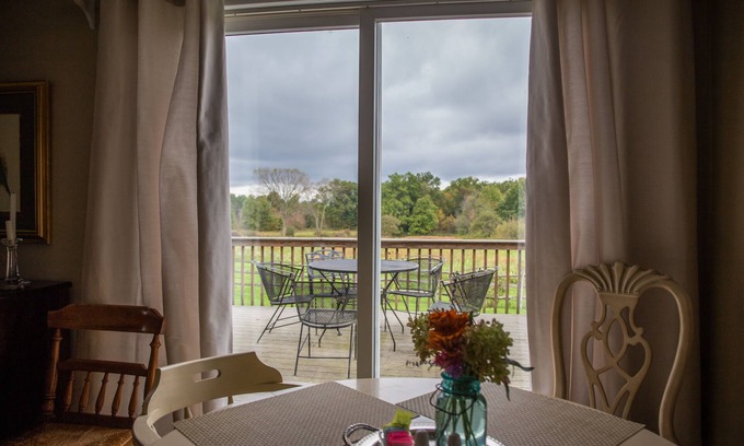 New Wilmington Bed & Breakfast | Relax in beautiful Amish countryside