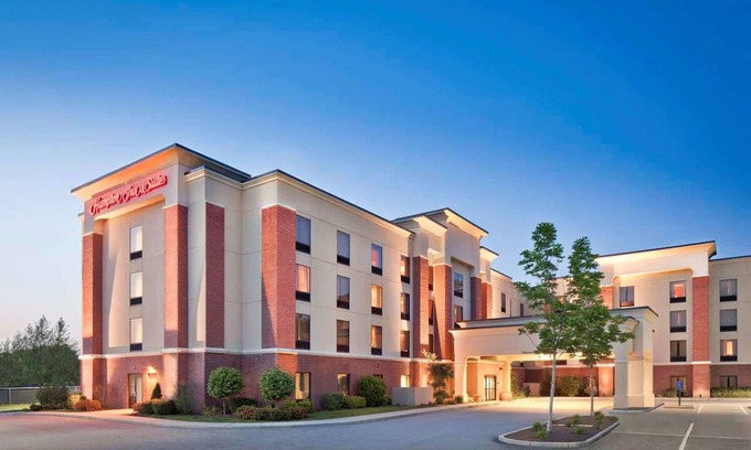 Smithfield Hotel | Relax in Smithfield: Cozy Suites with Modern Amenities & Free Parking