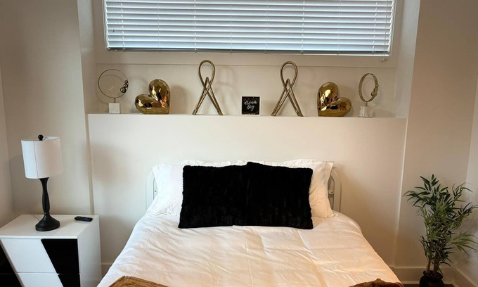Dunean Apartment | Relax in Style: Gated 2BR in Downtown w/Workspace