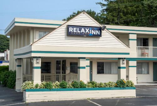 West Yarmouth Hotel | Relax Inn Cape Cod West Yarmouth Hyannis