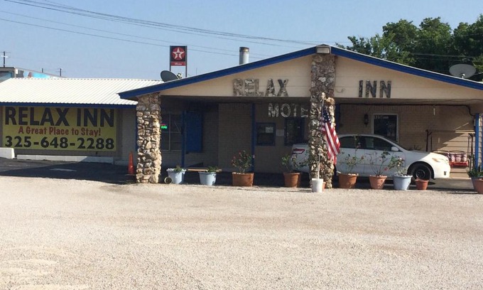 Goldthwaite Hotel | Relax Inn Goldthwaite