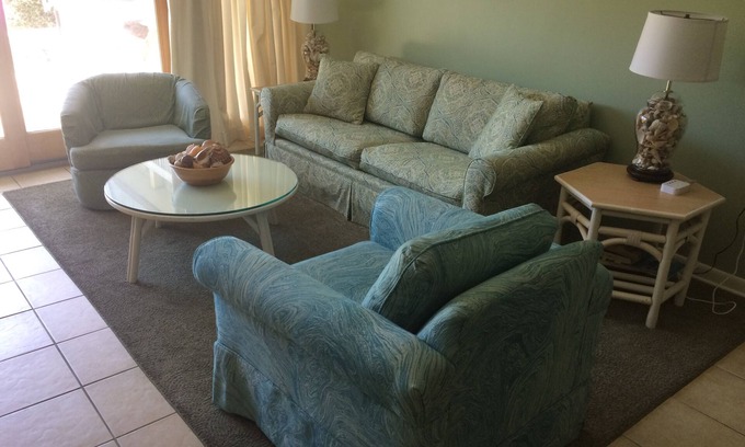 Saint Helena Island Villa | Relax & Regroup at the Beach-Fall specials! Call today!