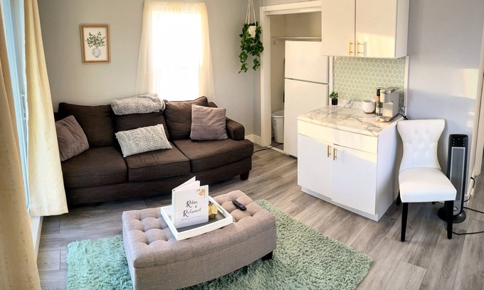 Grand Rapids Apartment | Relax @ Richmond (Near Downtown)
