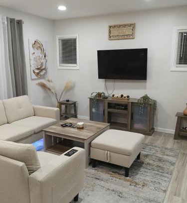 Detroit Apartment | Relax & Stay Awhile