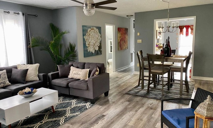 Westover House | Relax Townhouse