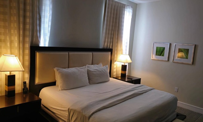 Doral Condo | Relax & Unwind in Doral, King Suite – sleeps 4