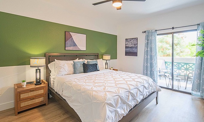 Kierland Condo | Relax & Unwind |Pool Hot Tub Roku King Suite