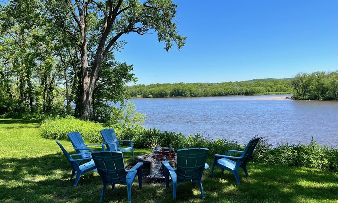 Blue River House | Relax with beautiful views overlooking the Wisconsin River