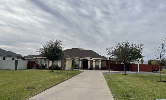 Edinburg House | Relax with the family and enjoy a peaceful stay at this location.