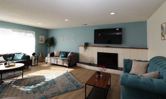 Kit Carson Other | Relax with your family in this peaceful and quiet neighborhood.