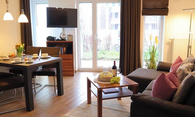 Wurster Nordseekuste Apartment | "Relaxation on the North Sea dyke: The Apartment Nordseetraum welcomes you!"