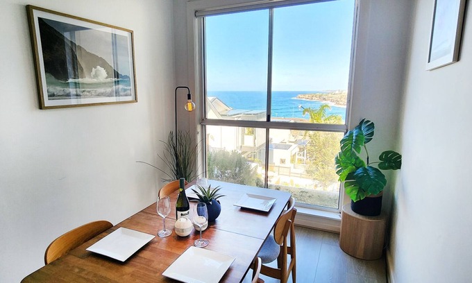 Bronte Apartment | Relaxed Coastal Living With Fantastic Ocean Views