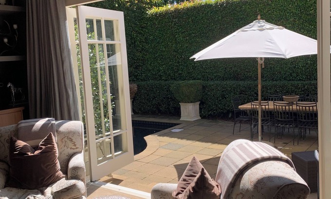 Remuera House | Relaxed Luxury Living in Remuera Family Home - Prime Location