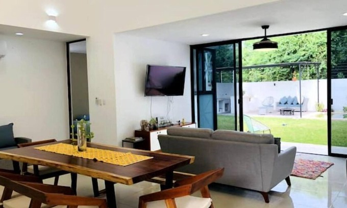Conkal House | Relaxin Mayan House