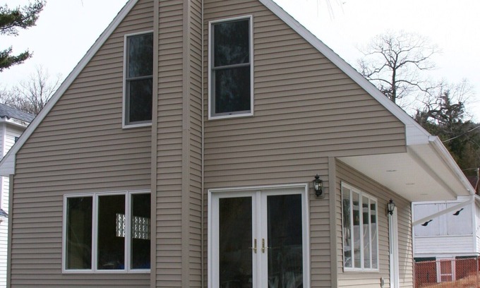 Lake George House | Relaxing 2 bedroom home next to million dollar beach in Lake George