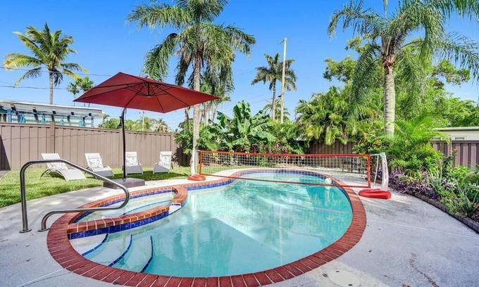 Royal Poinciana House | Relaxing 4 Bed 2 Bath Pool Home Mins to the Beach