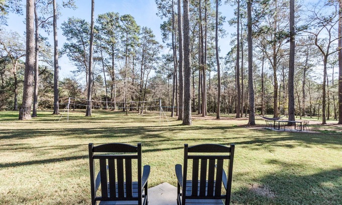 Hockley House | Relaxing 4 bedroom home surrounded by Pine Trees