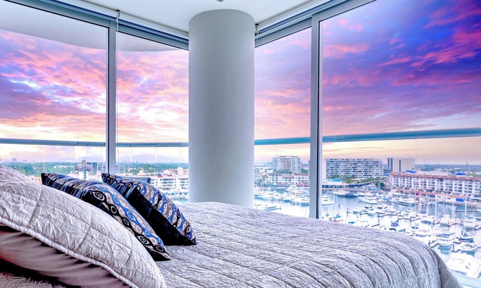 Marina Vallarta Condo | Relaxing and modern living in the exclusive Marina Vallarta -family/pet-friendly