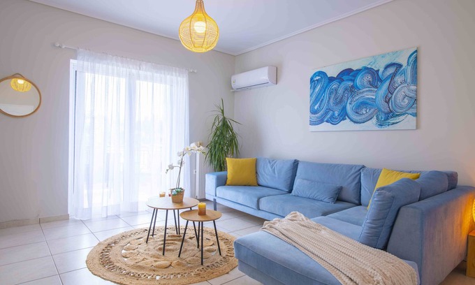 Nea Makri Condo | Relaxing beach home next to sparkling waters